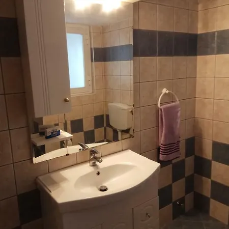 70m2 Center Apartament Ándros
